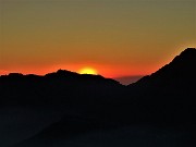 57 Dai Tre Faggi tramonto in Corna Camozzera